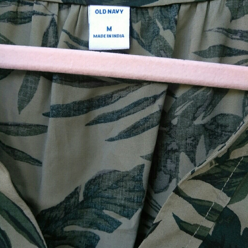 Line dress - Picture 2 of 4